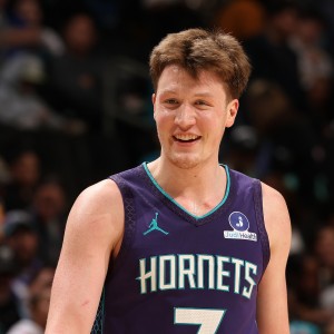 专打硬仗！黄蜂客场豪取10连胜 期间大胜绿军29分 血虐掘金23分