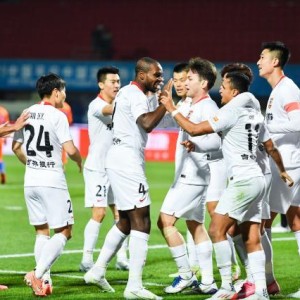 找到感觉仍遭联赛头羊绝杀 亚泰静待核心伤愈复出